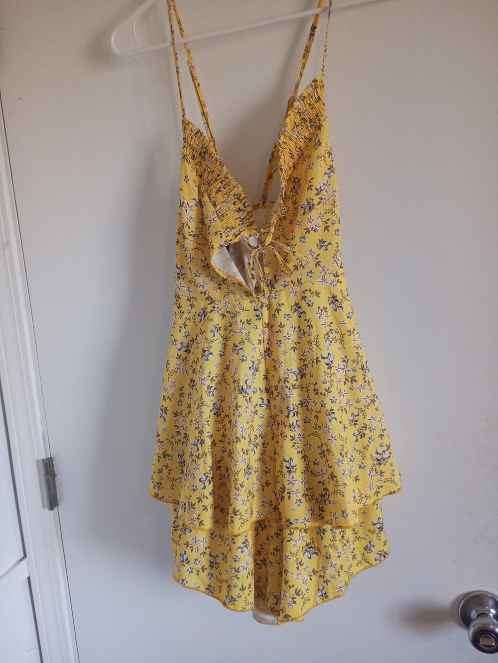Simple Yellow Floral Tie-Front Spaghetti Strap Dress
